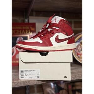 Nike Air Jordan 1 Mid SE Sail/Varsity red/Team red women 6.5